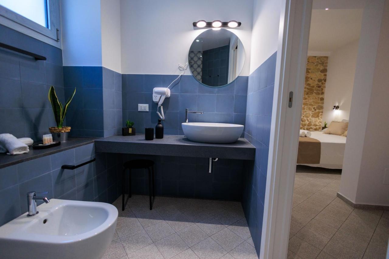 אבולה Miramare Rooms B&B מראה חיצוני תמונה