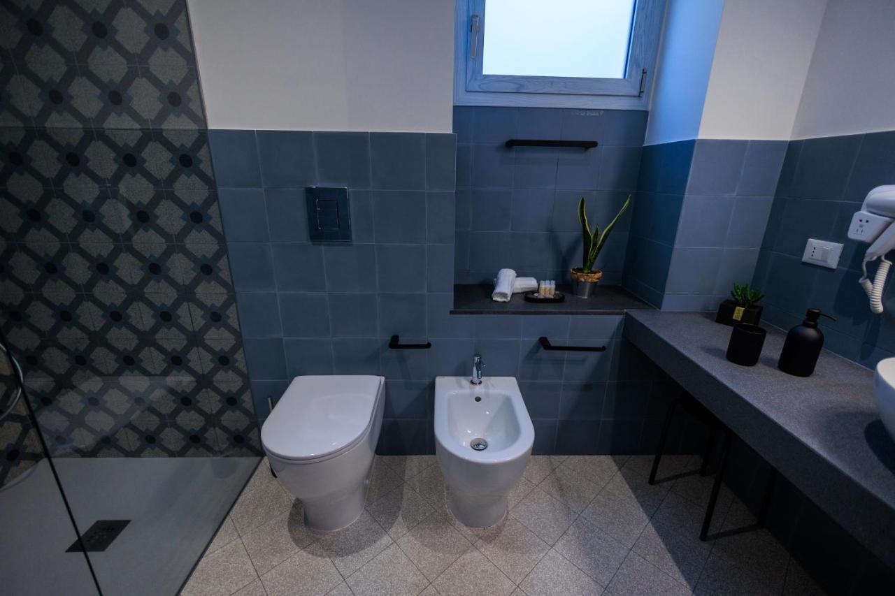 אבולה Miramare Rooms B&B מראה חיצוני תמונה