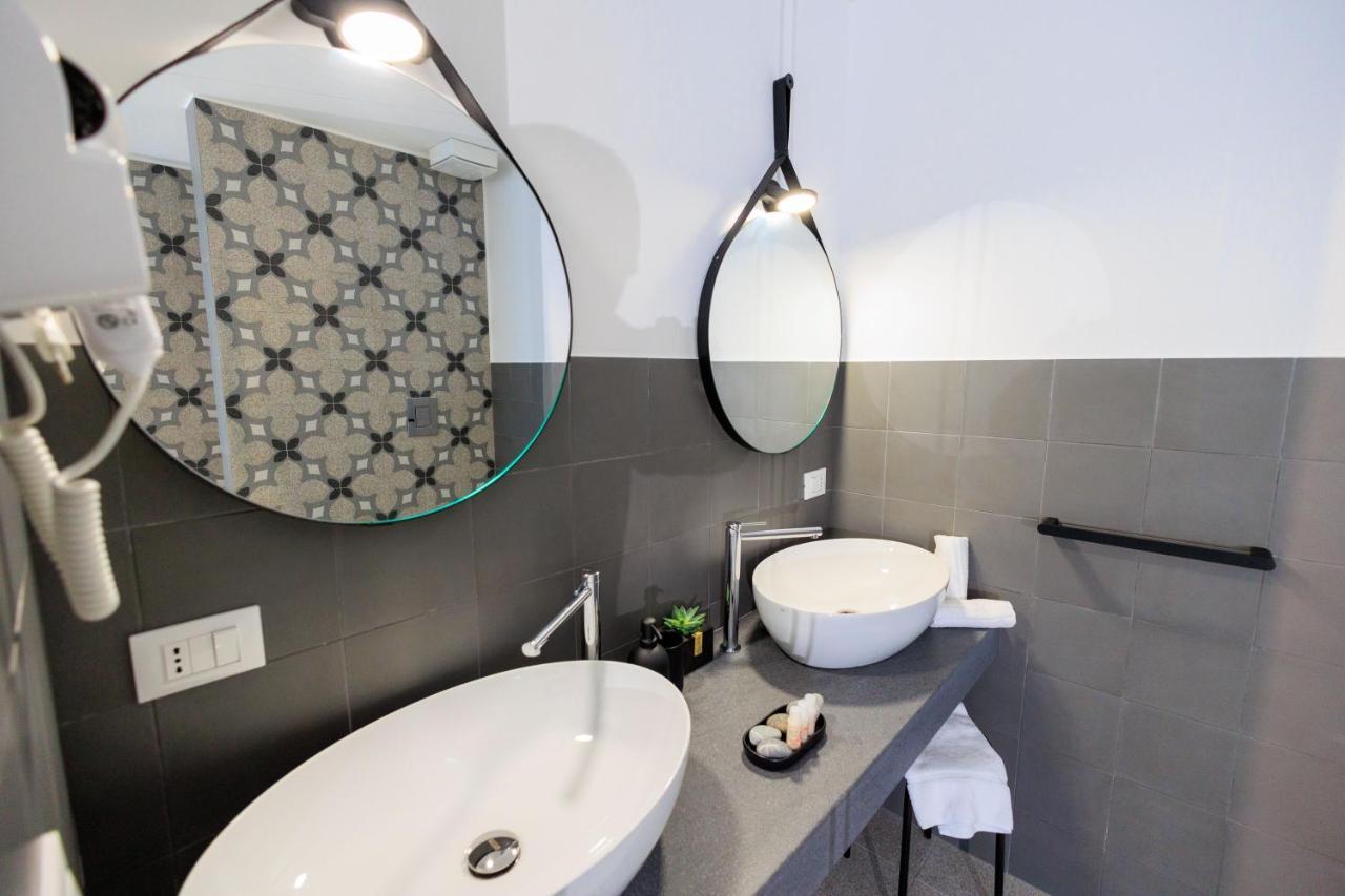 אבולה Miramare Rooms B&B מראה חיצוני תמונה